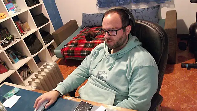 ravingr4d4 online show from 02/02/25, 06:10