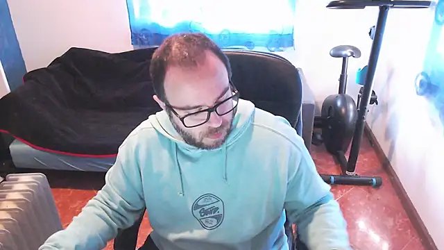 ravingr4d4 online show from 02/12/25, 09:10