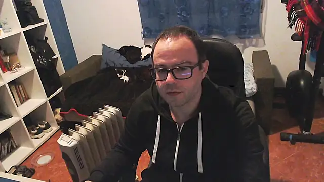 ravingr4d4 online show from 02/17/25, 09:52