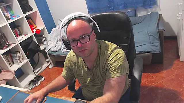 ravingr4d4 online show from 05/20/26, 10:27