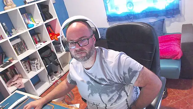 ravingr4d4 online show from 06/03/26, 02:33