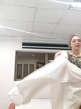 Daniela77771 online show from 02/05/25, 02:16