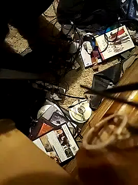 meuall3 online show from 10/20/25, 07:47