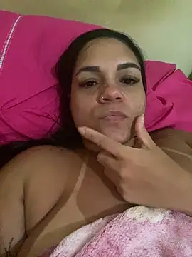 Snapshot of ruthrocha chatting on 06/12/26, 01:59 ruthrocha online show from 06/12/26, 01:59