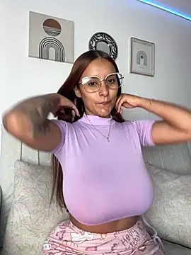 Snapshot of Seized_lust chatting on 11/05/25, 02:50 Seized lust online show from 11/05/25, 02:50