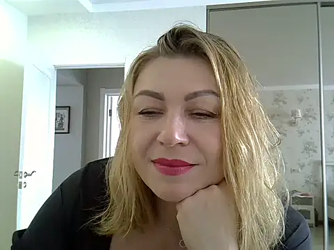 Snapshot of Alexandra-Rosee chatting on 03/14/25, 06:53 Alexandra-Rosee online show from 03/14/25, 06:53