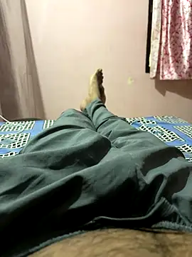 Snapshot of delhiboyz1 chatting on 09/27/25, 08:58 delhiboyz1 online show from 09/27/25, 08:58