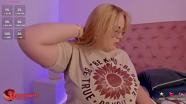 sophiarossee  online show from 11/01/25, 12:18