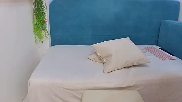 Snapshot of moon_cake chatting on 11/03/25, 11:55 moon cake online show from 11/03/25, 11:55