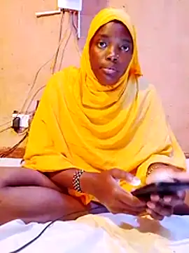 cute naimah online show from 10/31/25, 06:09