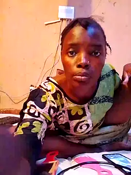 cute naimah online show from 11/10/25, 10:14