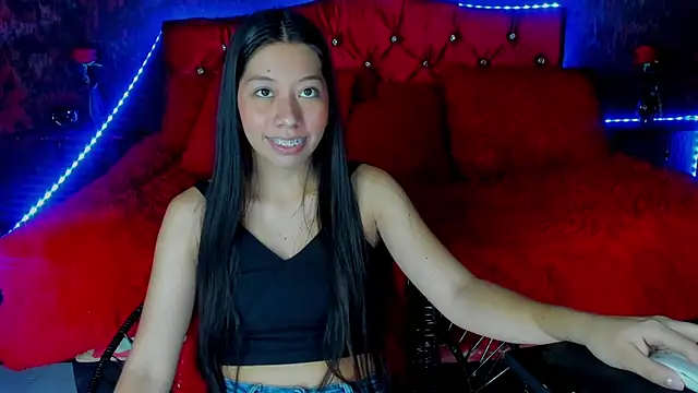 sexylaurita online show from 12/18/24, 11:56