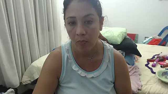 Snapshot of Anny_Smith69 chatting on 12/19/25, 11:23 Anny Smith69 online show from 12/19/25, 11:23