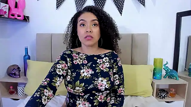 Zoe Gruber online show from 12/20/24, 02:19