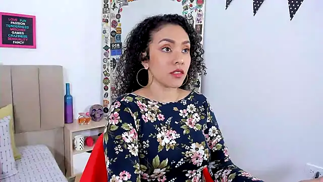 Zoe Gruber online show from 01/22/25, 12:16