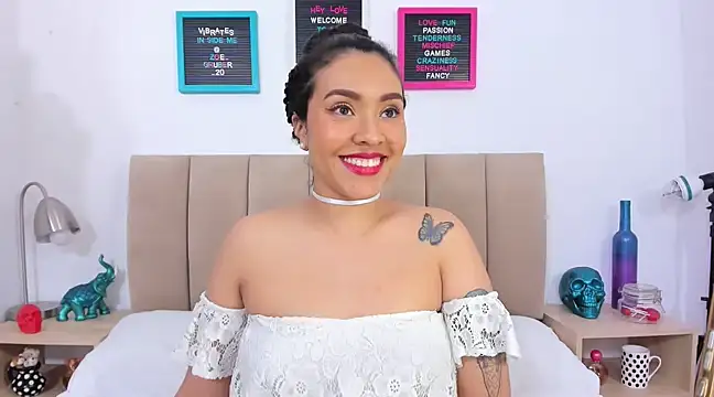 Zoe Gruber online show from 03/10/25, 01:12