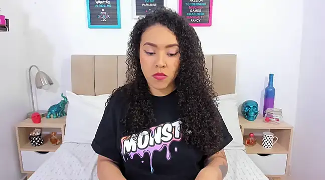 Zoe Gruber online show from 03/13/25, 12:16