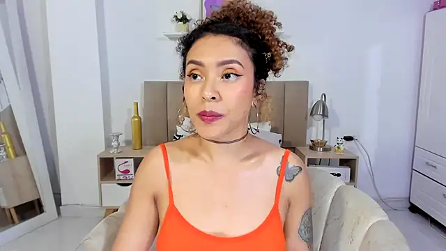 Zoe Gruber online show from 06/11/26, 02:53