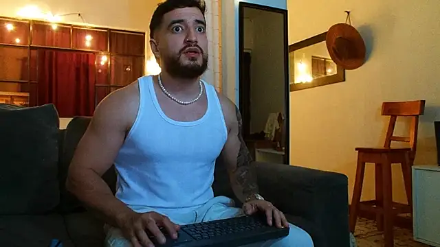AndrewMartinez online show from 01/06/25, 04:36