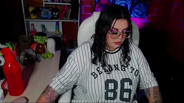 Snapshot of juliette_rd chatting on 09/24/25, 03:21 juliette rd online show from 09/24/25, 03:21