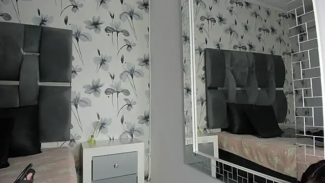 Ehotloveaxxx online show from 12/20/24, 06:45