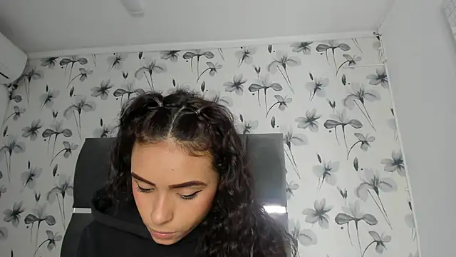 Ehotloveaxxx online show from 01/07/25, 04:37