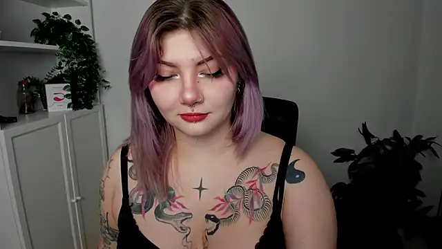 Snapshot of GabbiePerfect chatting on 04/12/26, 02:00 GabbiePerfect online show from 04/12/26, 02:00