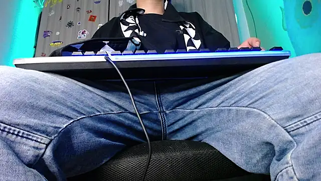 zacwatson  online show from 12/04/24, 06:55