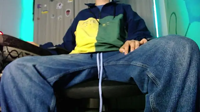 zacwatson  online show from 12/05/24, 06:43