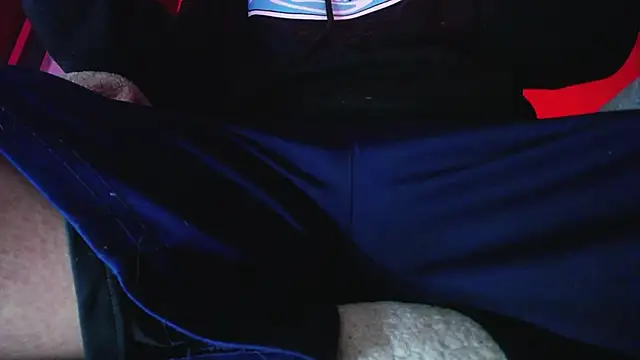 zacwatson  online show from 12/05/25, 01:36