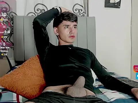 Snapshot of juan_stiven chatting on 10/09/25, 10:30 juan stiven online show from 10/09/25, 10:30