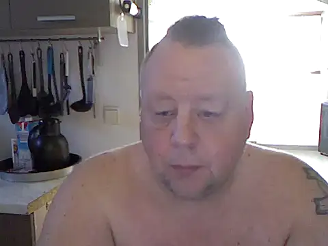 Snapshot of pimmelmann3 chatting on 03/18/26, 11:46 pimmelmann3 online show from 03/18/26, 11:46