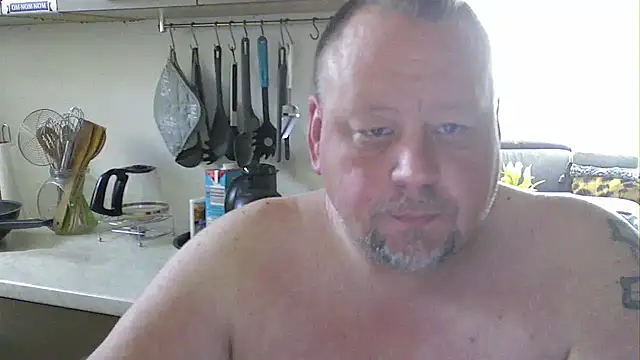 Snapshot of pimmelmann3 chatting on 04/19/26, 08:02 pimmelmann3 online show from 04/19/26, 08:02