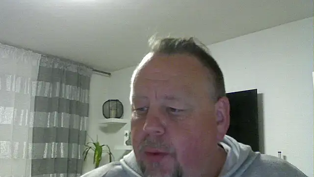 Snapshot of pimmelmann3 chatting on 04/21/26, 08:12 pimmelmann3 online show from 04/21/26, 08:12