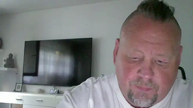 Snapshot of pimmelmann3 chatting on 04/29/26, 05:06 pimmelmann3 online show from 04/29/26, 05:06
