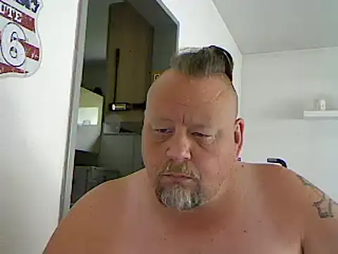 Snapshot of pimmelmann3 chatting on 06/01/26, 11:23 pimmelmann3 online show from 06/01/26, 11:23
