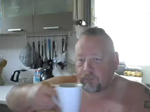 Snapshot of pimmelmann3 chatting on 06/03/26, 10:18 pimmelmann3 online show from 06/03/26, 10:18