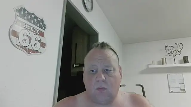 Snapshot of pimmelmann3 chatting on 06/11/26, 09:13 pimmelmann3 online show from 06/11/26, 09:13