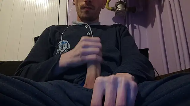 Snapshot of _Hocthus_ chatting on 01/15/25, 05:47 Hocthus online show from 01/15/25, 05:47