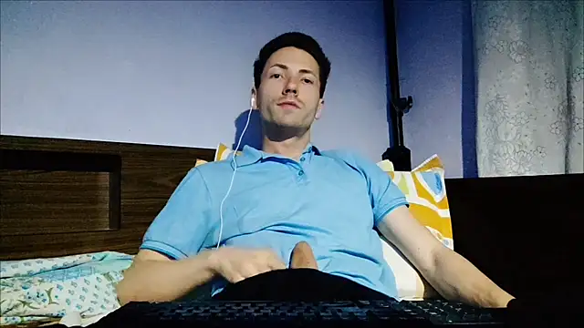 Snapshot of _Hocthus_ chatting on 01/19/25, 11:21 Hocthus online show from 01/19/25, 11:21