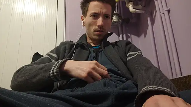 Snapshot of _Hocthus_ chatting on 02/12/25, 08:29 Hocthus online show from 02/12/25, 08:29