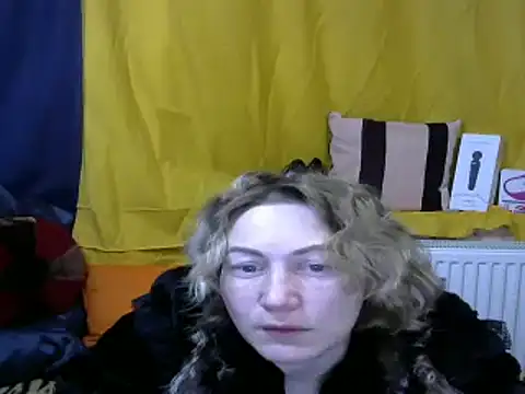 wLESLYMOSw online show from 01/17/25, 09:17