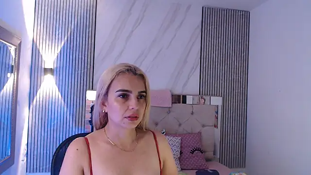 ashley  tylor online show from 02/18/26, 02:29