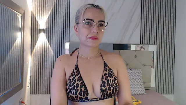 ashley  tylor online show from 07/27/26, 08:16