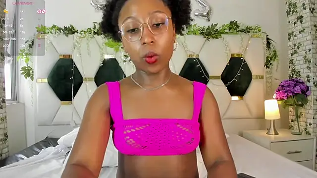 EmmaSanzz  online show from 01/07/25, 11:26