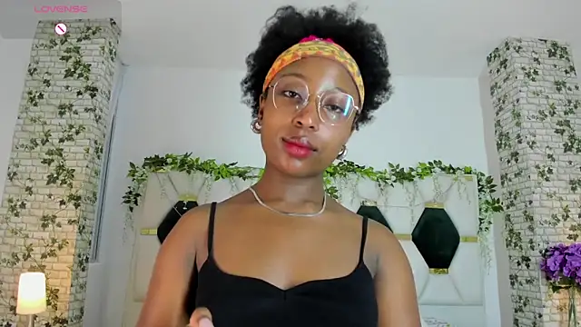 EmmaSanzz  online show from 01/16/25, 11:37
