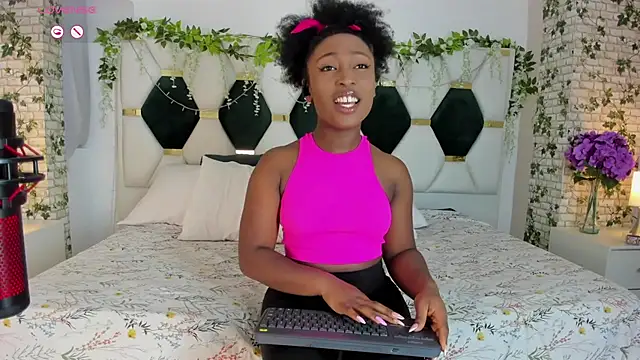 EmmaSanzz  online show from 01/17/25, 11:27