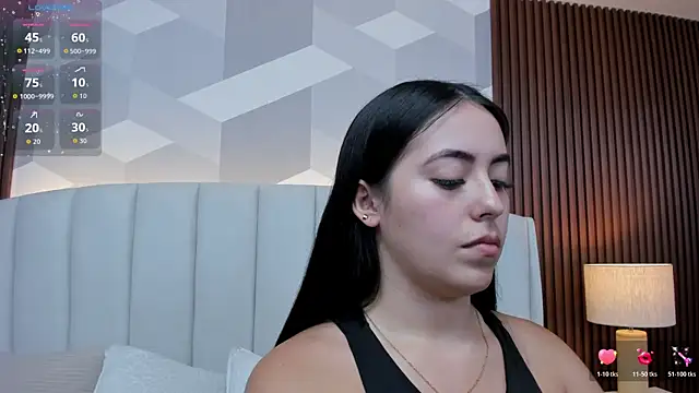 Snapshot of Julietasantos__ chatting on 11/15/25, 06:26 Julietasantos online show from 11/15/25, 06:26