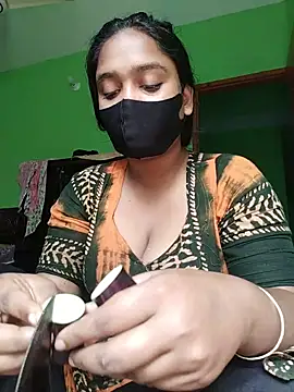 Snapshot of Kotha_-Moni chatting on 12/02/24, 07:25 Kotha -Moni online show from 12/02/24, 07:25