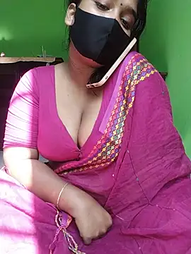 Snapshot of Kotha_-Moni chatting on 12/07/24, 04:09 Kotha -Moni online show from 12/07/24, 04:09